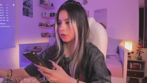 Snapshot of andromeedaa_ chatting on 2, 5, 2026 Victoria Senz online show from 2, 5, 2026