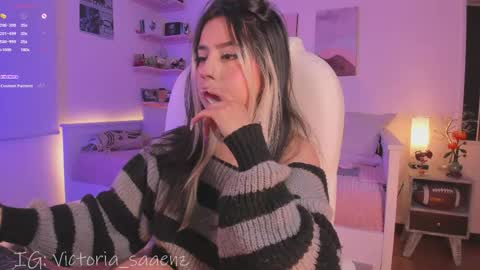 Snapshot of andromeedaa_ chatting on 14, 5, 2026 Victoria Senz online show from 14, 5, 2026