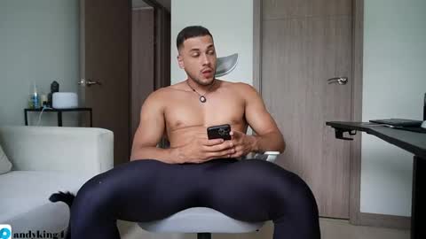 Snapshot of andy_weld chatting on 20, 5, 2026 my onlyfans online show from 20, 5, 2026