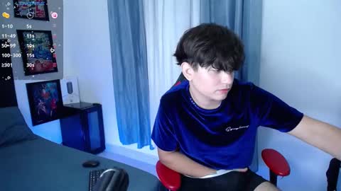 Snapshot of andyboy_19 chatting on 17, 12, 2024 andy online show from 17, 12, 2024