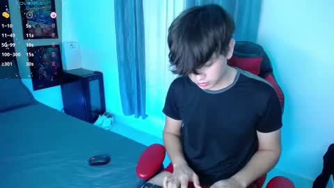 Snapshot of andyboy_19 chatting on 13, 1, 2025 andy online show from 13, 1, 2025