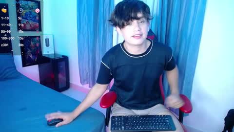 Snapshot of andyboy_19 chatting on 22, 1, 2025 andy online show from 22, 1, 2025