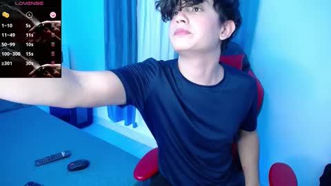 Snapshot of andyboy_19 chatting on 30, 1, 2025 andy online show from 30, 1, 2025