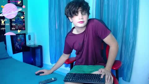 Snapshot of andyboy_19 chatting on 18, 2, 2025 andy online show from 18, 2, 2025