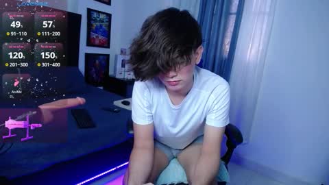 Snapshot of andyboy_19 chatting on 17, 10, 2025 andy online show from 17, 10, 2025