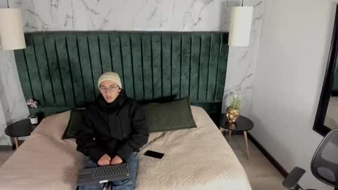 Andy Joy  online show from 11, 11, 2025