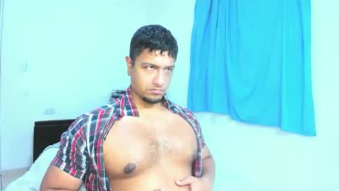 Snapshot of andylemonda chatting on 18, 12, 2025 andylemonda online show from 18, 12, 2025