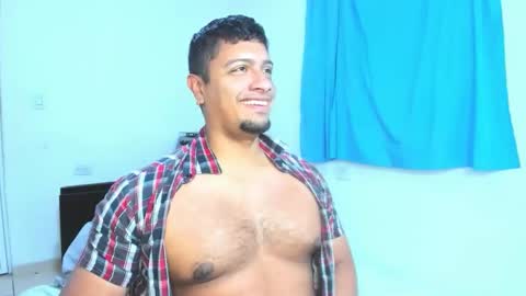 Snapshot of andylemonda chatting on 20, 12, 2025 andylemonda online show from 20, 12, 2025