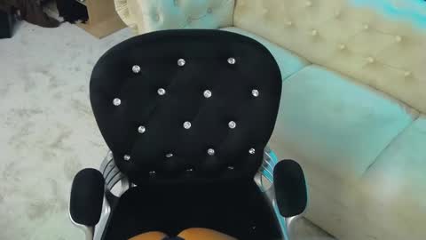 Anne online show from 18, 2, 2025