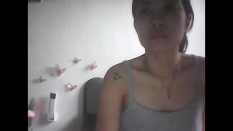 Snapshot of ange011 chatting on 19, 5, 2026 ange011 online show from 19, 5, 2026