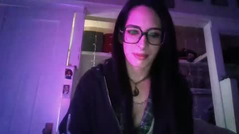 Tegan online show from 19, 10, 2025