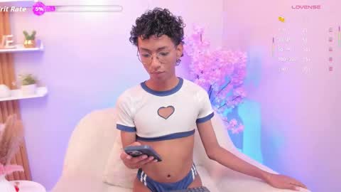 Snapshot of angel__sweet18 chatting on 19, 1, 2026 online show from 19, 1, 2026