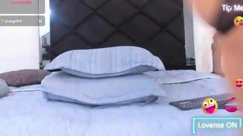 Snapshot of angel_adamx chatting on 3, 7, 2026 Angel online show from 3, 7, 2026