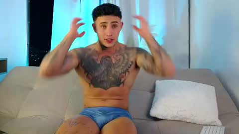Snapshot of angel_boy01 chatting on 17, 6, 2026 angel_boy01 online show from 17, 6, 2026