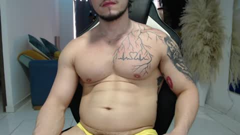 Snapshot of angel_curl chatting on 9, 4, 2026 Angel Curl online show from 9, 4, 2026