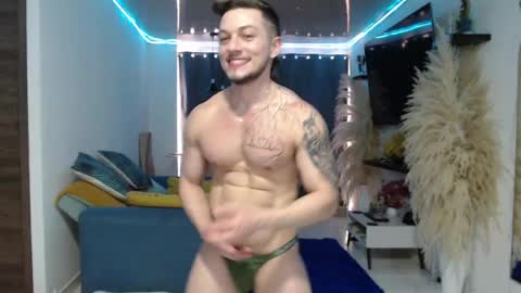 Snapshot of angel_curl chatting on 16, 4, 2026 Angel Curl online show from 16, 4, 2026
