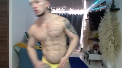 Snapshot of angel_curl chatting on 1, 6, 2026 Angel Curl online show from 1, 6, 2026