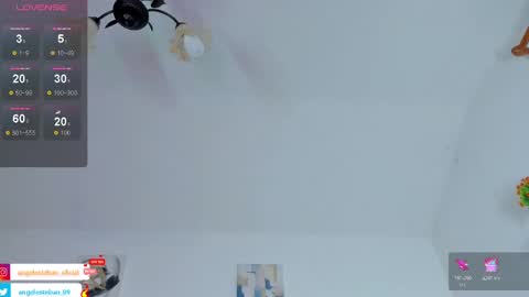 ngel Esteban  online show from 27, 10, 2025