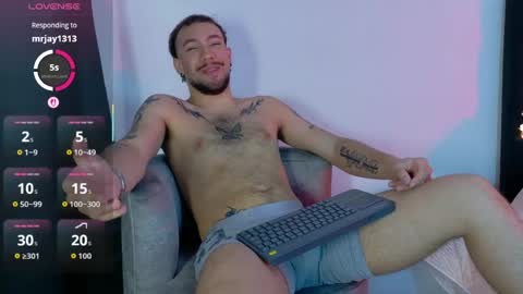 Snapshot of angel_kyrozz chatting on 13, 5, 2026 angel_kyrozz online show from 13, 5, 2026