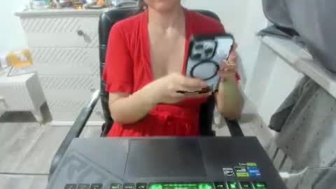 Snapshot of angel_lee__ chatting on 11, 1, 2025 angel_lee__ online show from 11, 1, 2025