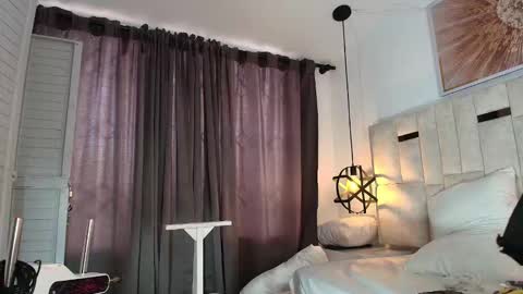 Snapshot of angel_perverted1 chatting on 20, 10, 2025 Nicolle online show from 20, 10, 2025