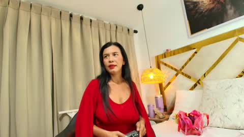 Snapshot of angel_perverted1 chatting on 22, 12, 2025 Nicolle online show from 22, 12, 2025