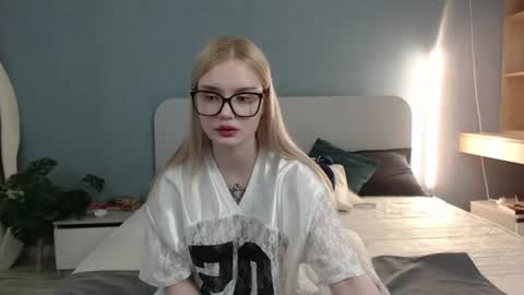 Angela online show from 21, 6, 2026