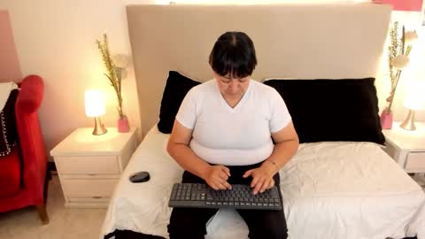 angel_velvet_ online show from 24, 10, 2025