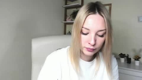 Snapshot of angela21babe chatting on 23, 2, 2026 Angela online show from 23, 2, 2026