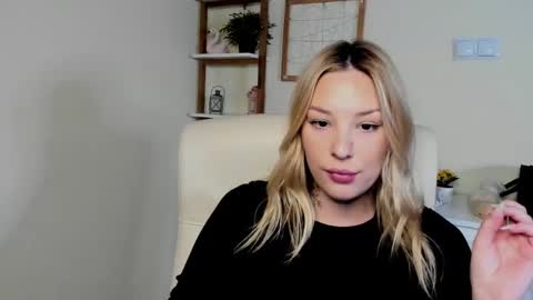 Snapshot of angela21babe chatting on 4, 3, 2026 Angela online show from 4, 3, 2026