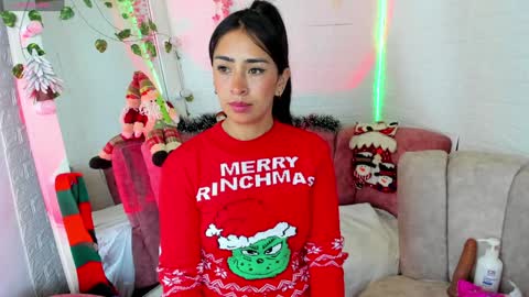 Angela  black hair online show from 15, 12, 2024