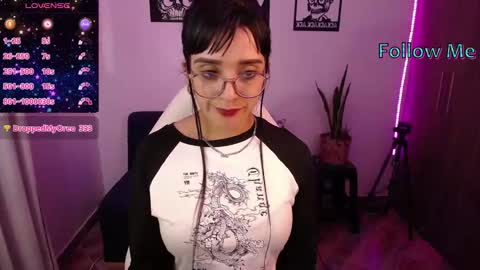 Snapshot of angela_lauren chatting on 1, 11, 2025 Angela online show from 1, 11, 2025