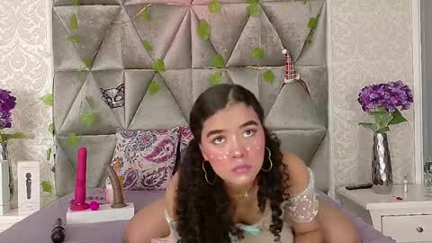 Snapshot of angela_lovee1 chatting on 15, 2, 2025 Angela online show from 15, 2, 2025