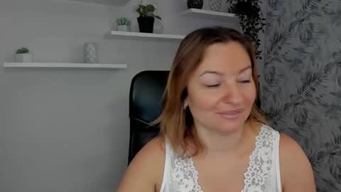 Angela online show from 15, 9, 2025