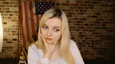 Snapshot of angelabunny_ chatting on 2, 6, 2026 angelabunny_ online show from 2, 6, 2026