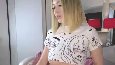 Angela Castle online show from 13, 12, 2025