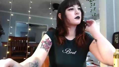 Snapshot of angelalice555 chatting on 12, 5, 2026 angelalice555 online show from 12, 5, 2026