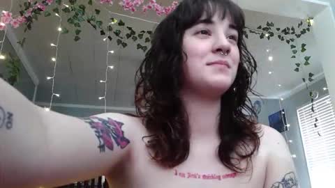 Snapshot of angelalice555 chatting on 26, 5, 2026 angelalice555 online show from 26, 5, 2026