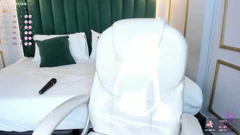 Angela  online show from 19, 2, 2025