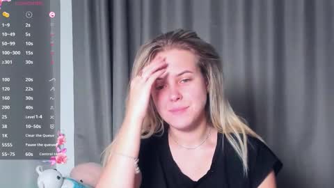 Darsi Anty online show from 3, 11, 2025