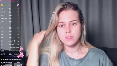 Darsi Anty online show from 8, 11, 2025