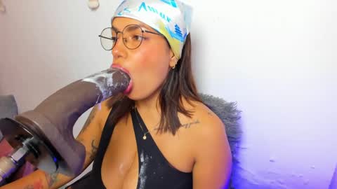 Angela Ricci online show from 13, 4, 2026