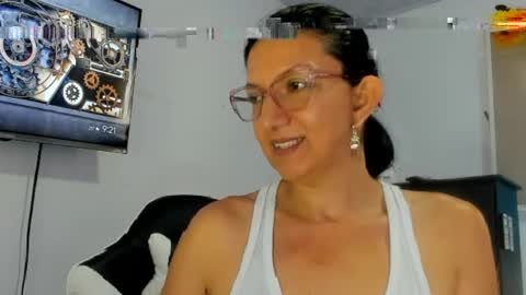 Snapshot of angelblue972344 chatting on 18, 4, 2026 angel online show from 18, 4, 2026