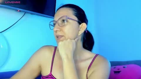 Snapshot of angelblue972344 chatting on 20, 4, 2026 angel online show from 20, 4, 2026