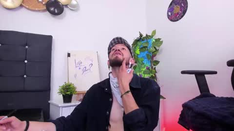 Snapshot of angeldamianart chatting on 11, 11, 2025 angeldamianart online show from 11, 11, 2025