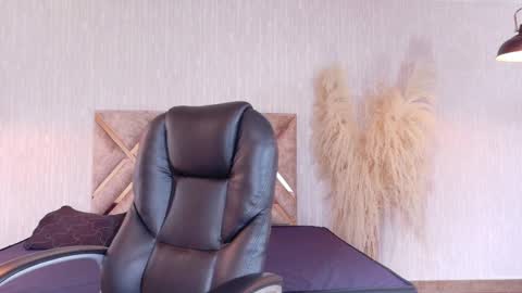 angel online show from 7, 4, 2026