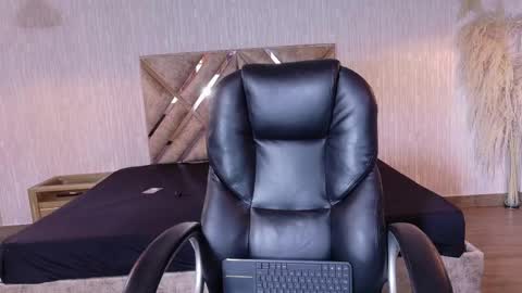 Snapshot of angeles_azul chatting on 29, 4, 2026 angel online show from 29, 4, 2026