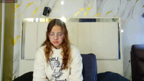 Snapshot of angeles_azul chatting on 11, 5, 2026 angel online show from 11, 5, 2026