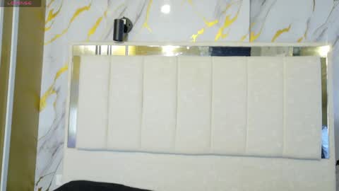 Snapshot of angeles_azul chatting on 12, 5, 2026 angel online show from 12, 5, 2026