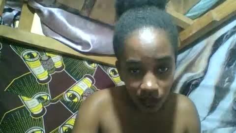 Snapshot of angelettee chatting on 6, 6, 2026 Angelettee online show from 6, 6, 2026